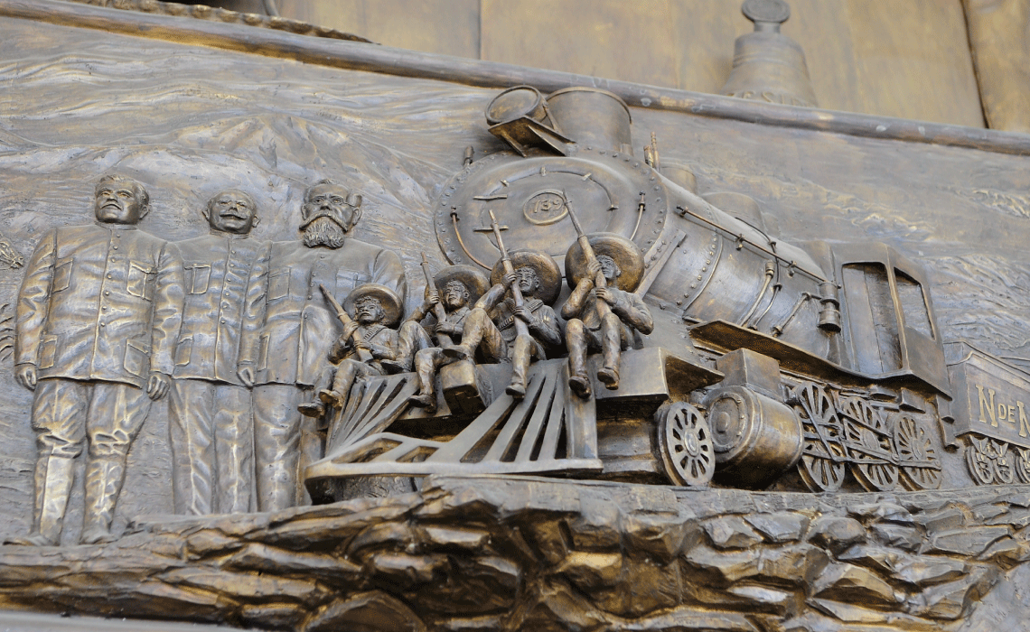 Relieve escultórico de la Plaza de los Constituyentes de 1917 de Ricardo Ponzanelli, 2016